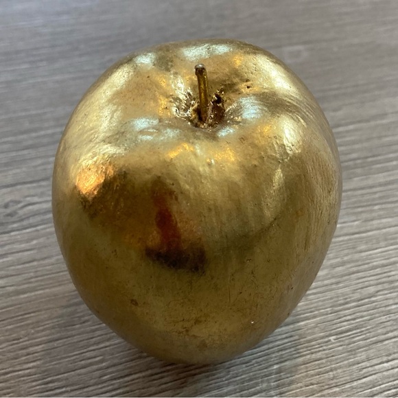 Shiny Gold Lacquer Apple Decor - Picture 3 of 5